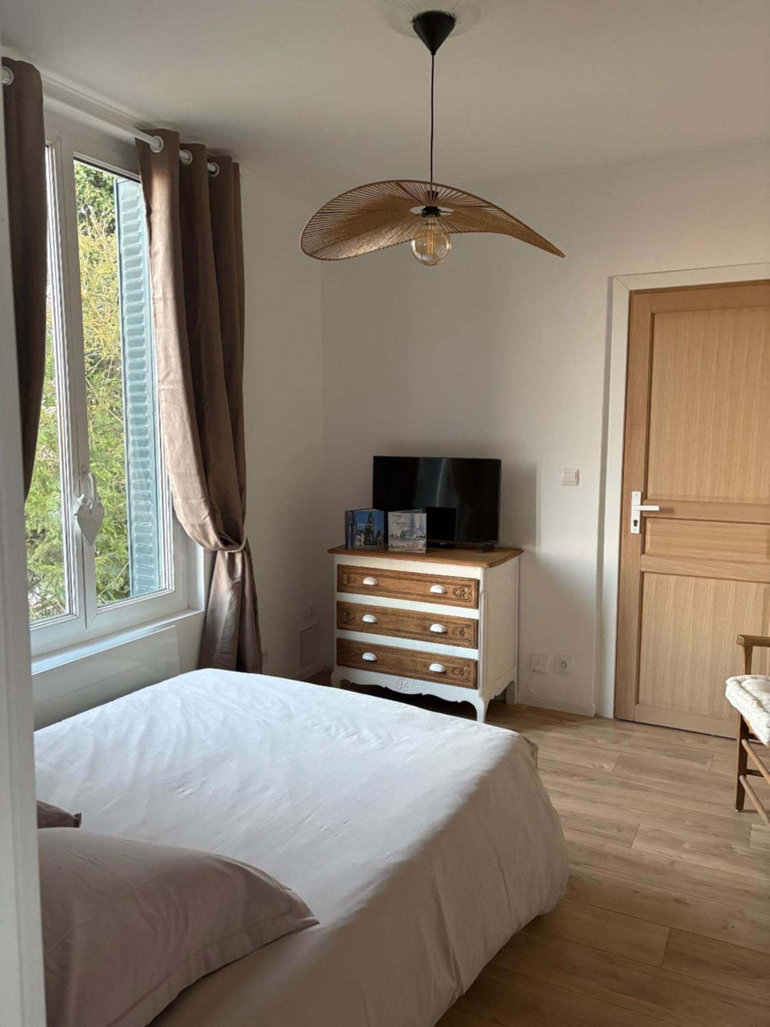 Studio 2 Chartres Gare Et Colisee A 100 M Екстериор снимка