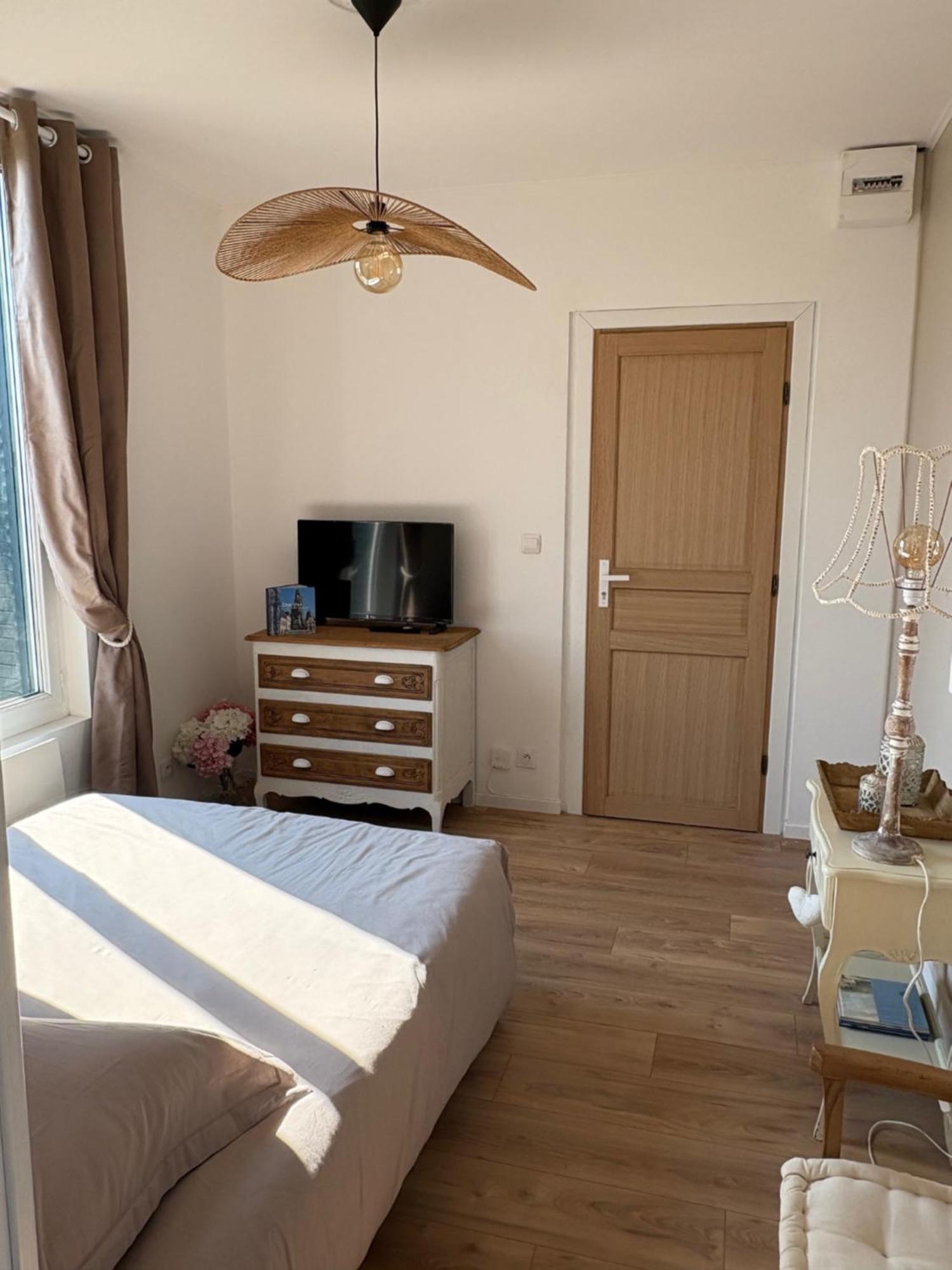 Studio 2 Chartres Gare Et Colisee A 100 M Екстериор снимка